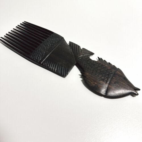 Wooden Hair Comb Vintage Hand Carved Fish Carving Brown Wood Afro Tool (t15) - Imagen 12 de 12
