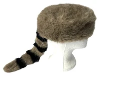 Disneyland Davey Crockett Boone Cap Faux Fur Tail Raccoon Hat Youth L/XL EUC o