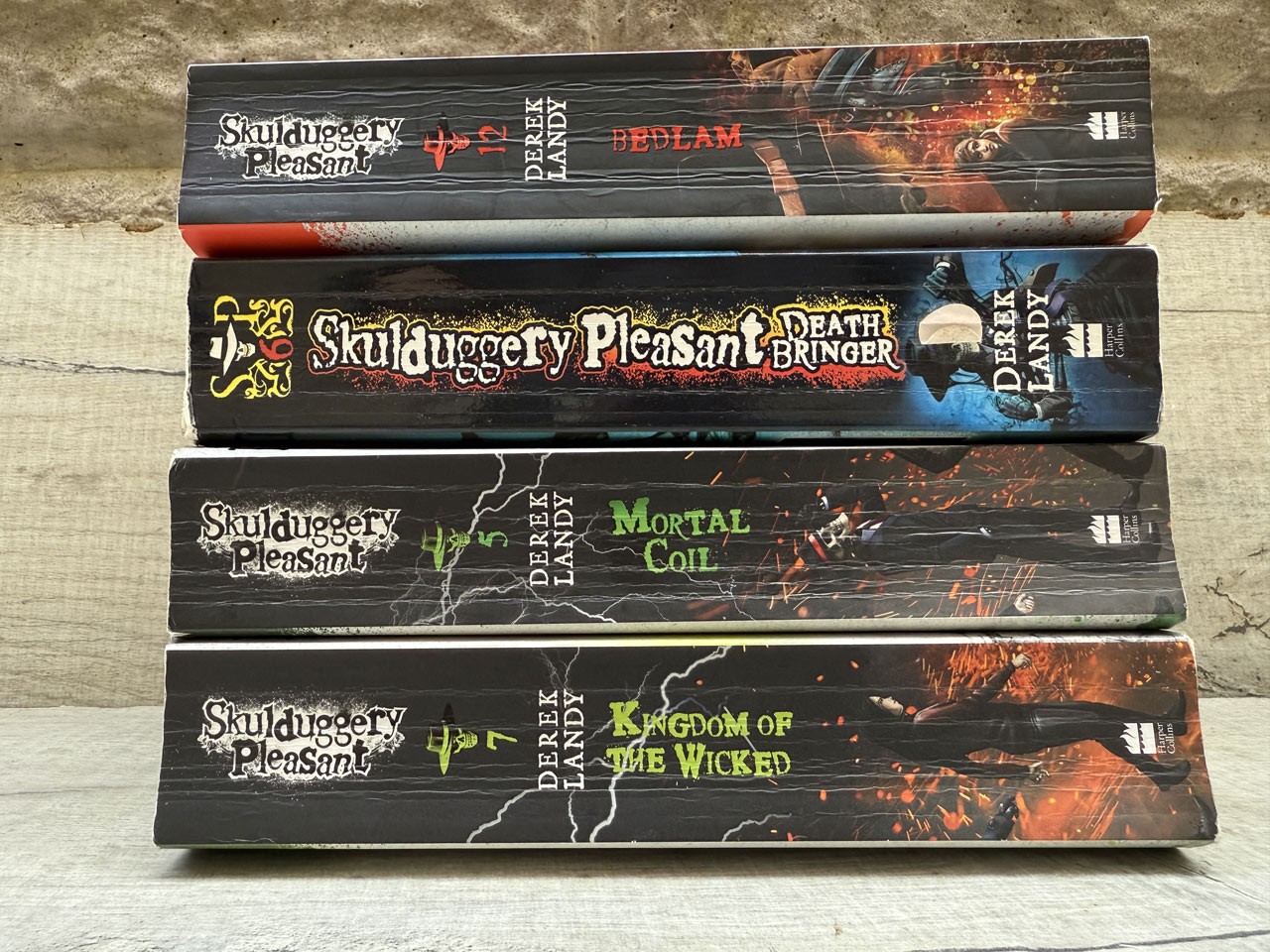4x Skulduggery Pleasant Books Derek Landy Bedlam Mortal Coil Death Bringer