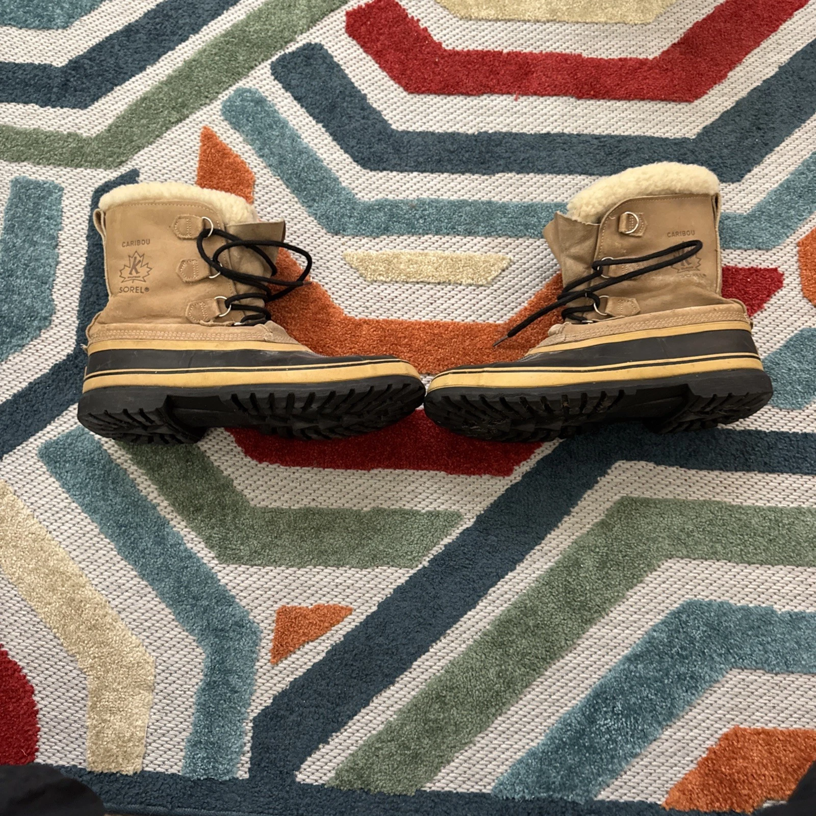 Sorel Caribou boots, waterproof leather upper and rubber sole Men’s 13 NICE
Opens in a new window or