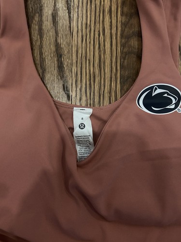 Damski rozmiar 8 Lulululemon Align Biustonosz sportowy Dusty Rose Penn State Haftowany EUC - Zdjęcie 2 z 3