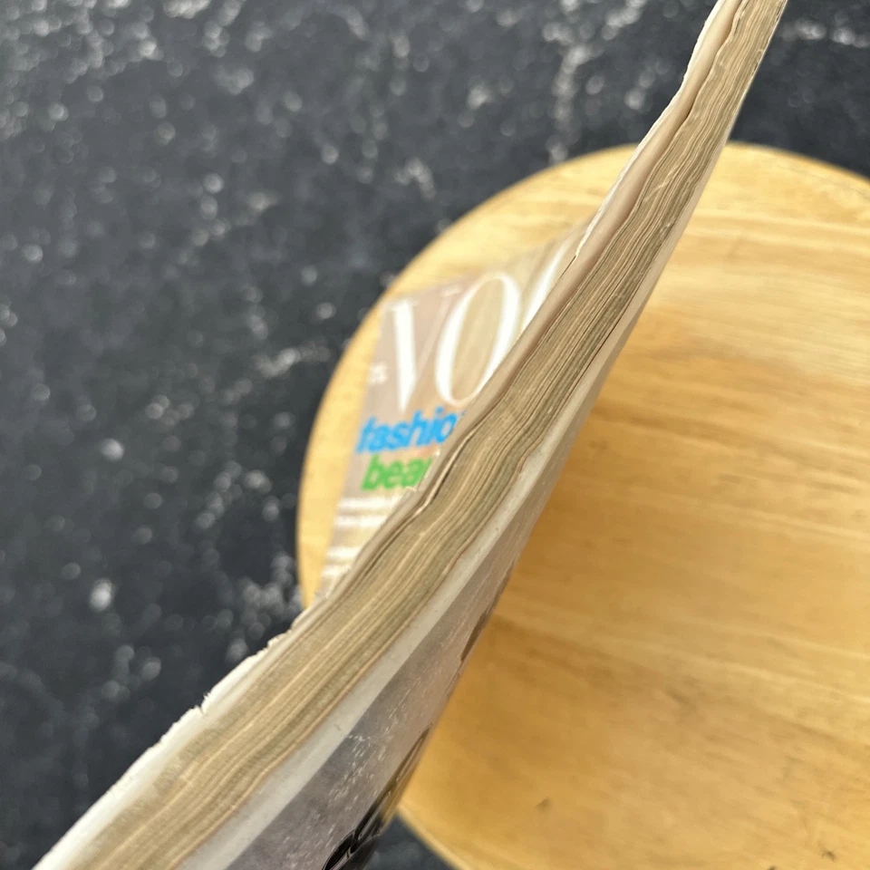 VOGUE-DECEMBER 1976-ST LAURENT-ROSIE VELA-MET RUSSIAN EXHIB-PENN FLORALS- TIEGS - Image 2 of 4