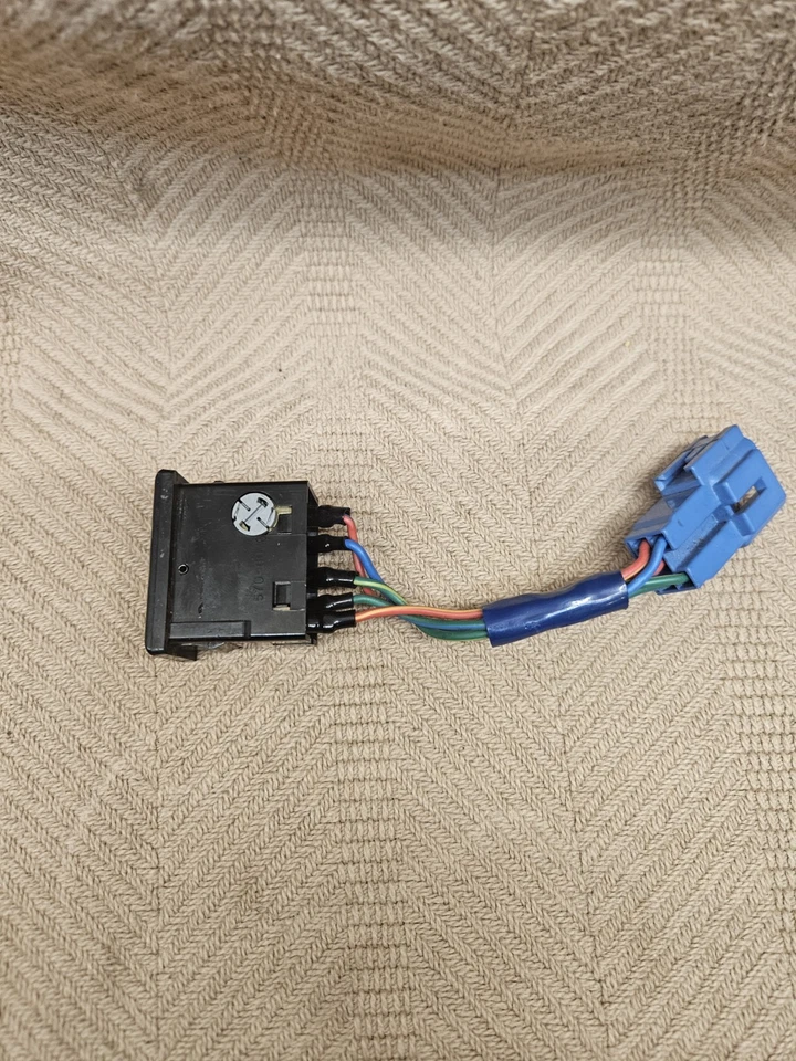 1990-1995 Toyota 4Runner заднее стекло задняя дверь переключатель стекла OEM 181454 - Изображение 3 из 4