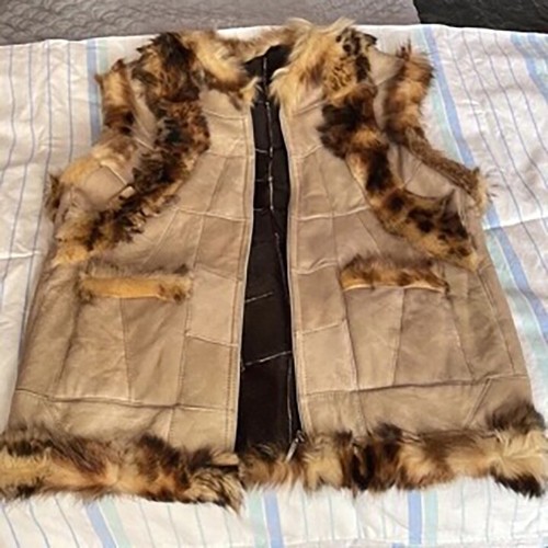 Handmade women’s leather/fur vest - Picture 5 of 9