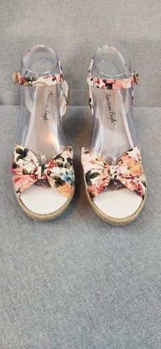 American Eagle Pink Ivory Fabric Floral Strappy Wedges Heels 8.5 Open Toe Womens - Picture 4 of 6