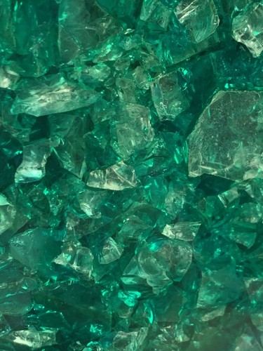 SINGLE GREEN BOOKEND GREEN ACRYLIC WITH ROCKS? SIMILAR TO VOMIT ROCK - Picture 8 of 8