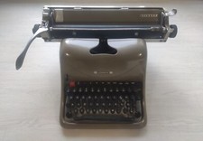 Olivetti Lexicon 80 Typewriter Made In Argentina RARE thumbnail