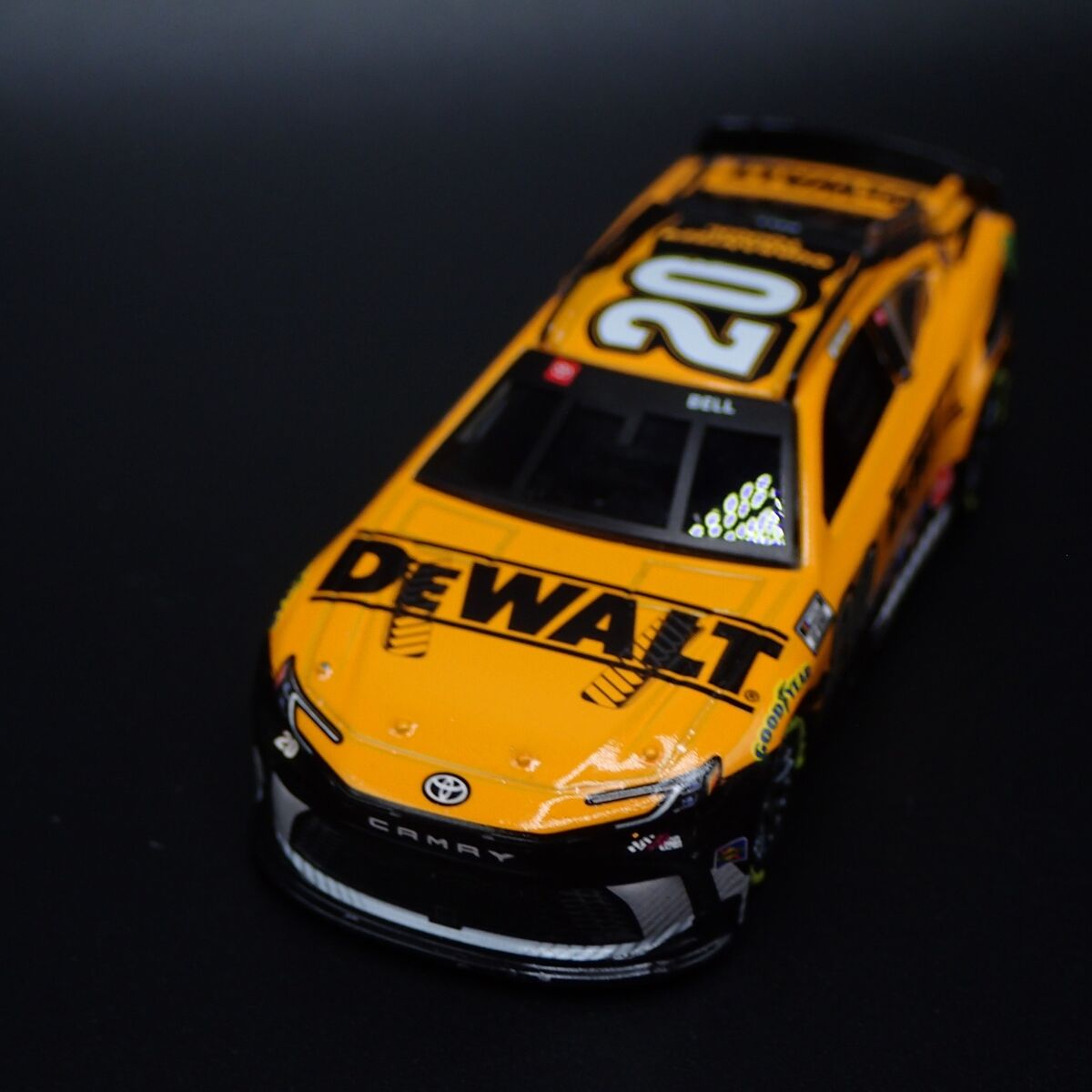 2024 TOYOTA CAMRY 20 CHRISTOPHER BELL DEWALT NASCAR 1:64 2024 TOYOTA CAMRY 20 CHRISTOPHER BELL DEWALT NASCAR 1:64