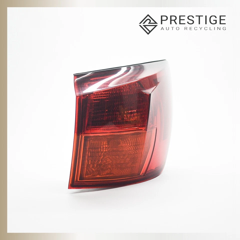 Luz trasera Lexus IS250 2006-2008 cuarto derecho 8155153171 OEM Foto 2 de 4