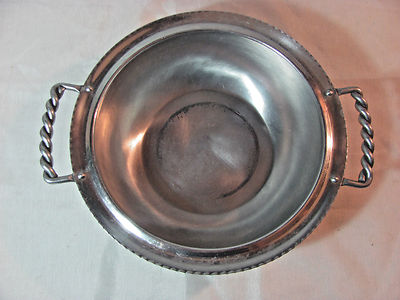 Buenilum Hand Wrought Aluminum Bowl/Casserole Dish Trivet w/  Twisty Handles