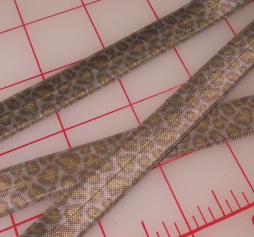 10 Yds Leopard Elastic Simplicity Spool 5/8" Putty Subtle Golden Stretch Trim - Picture 6 of 7