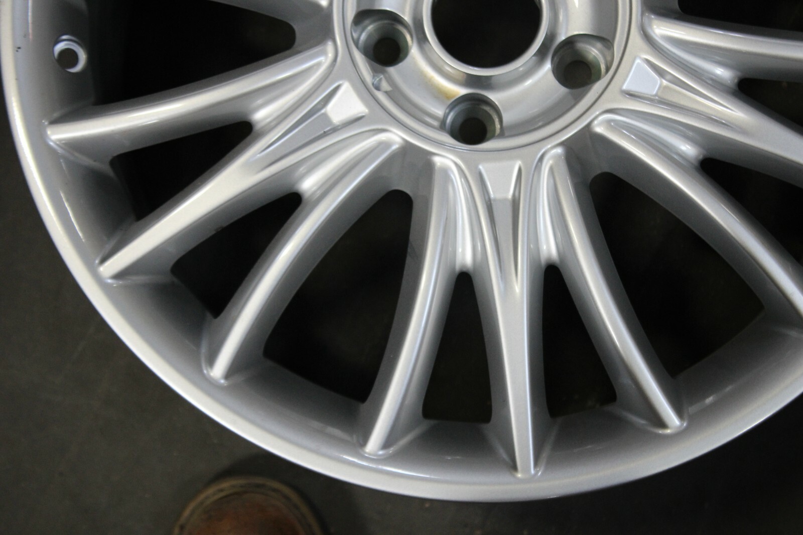 NEW MASERATI QUATTROPORTE GHIBLI OEM WHEEL RIM FRONT 19X8.5 670010508  96687