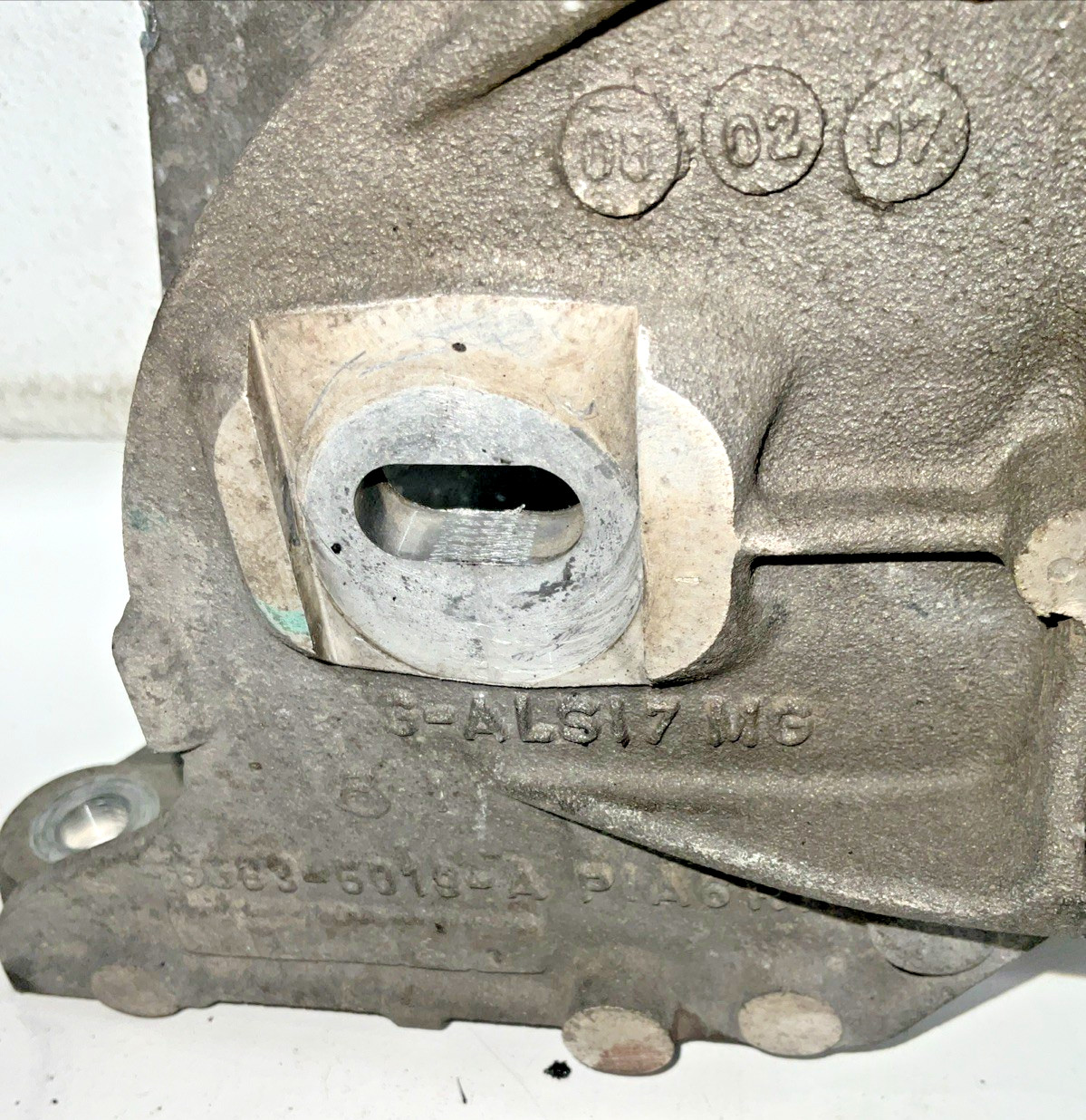 Aston Martin V8 Vantage 2007 Front Crossmember P/N 6G335019AH
