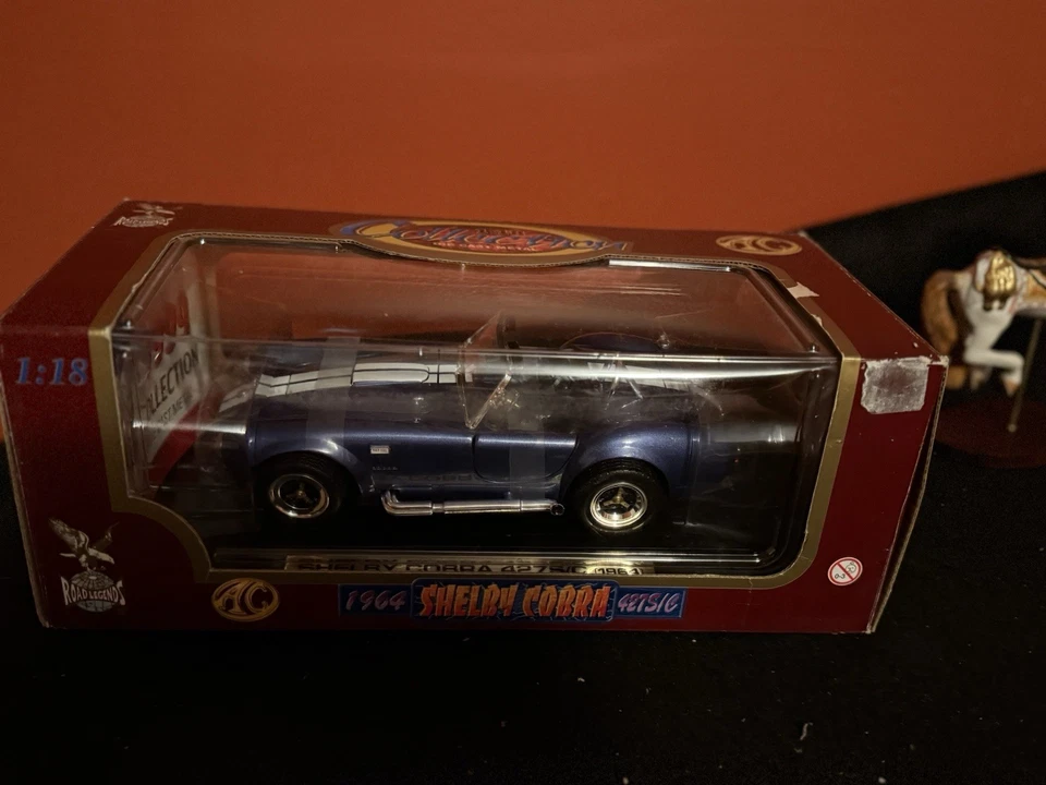 Road Legends 1964 Shelby Cobra 427 S/C СИНИЙ С белыми полосками новый в коробке 1:18 Винтажный - Изображение 3 из 4