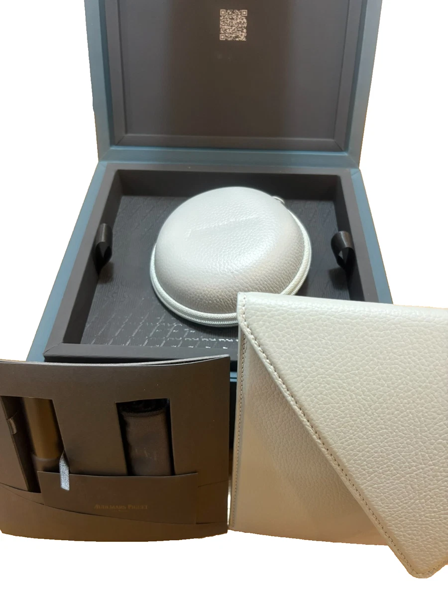 Étui De Voyage Vintage Audemars Piguet - Vert - Suisse Années 80 - Occasion Authentique