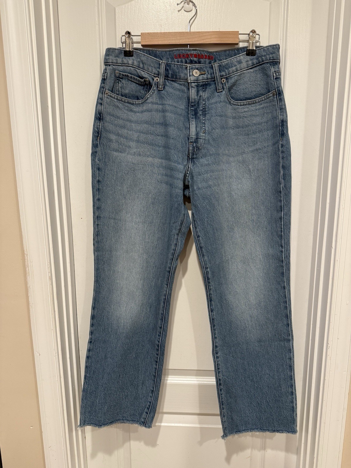 Lucky Brand Woman’s Zoe High Rise Straight Jeans  Size 12/31
