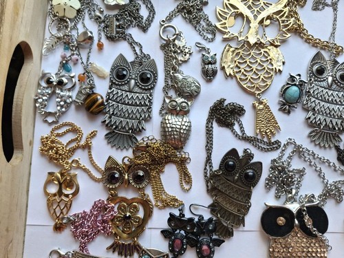 Vintage & Modern Charms Owls Pendants  Jewelry Lot  - Bild 9 von 17