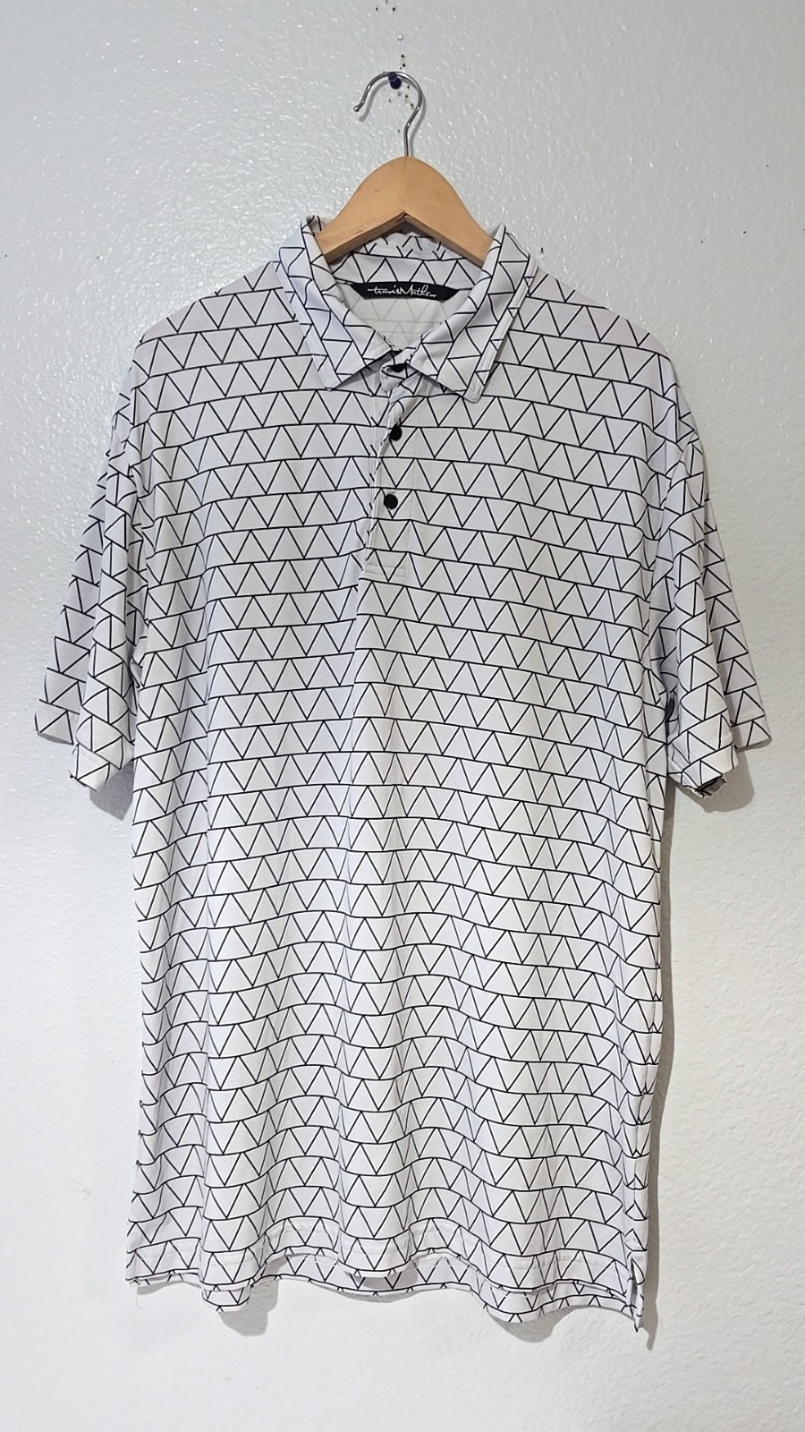 Travis Mathew Performance Stretch Geometric Light… - image 9