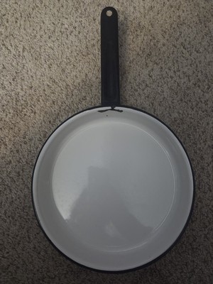 Vintage Avocado Green  Enamel Pan Skillet  Rustic Cabin Farmhouse Kitchen Decor
