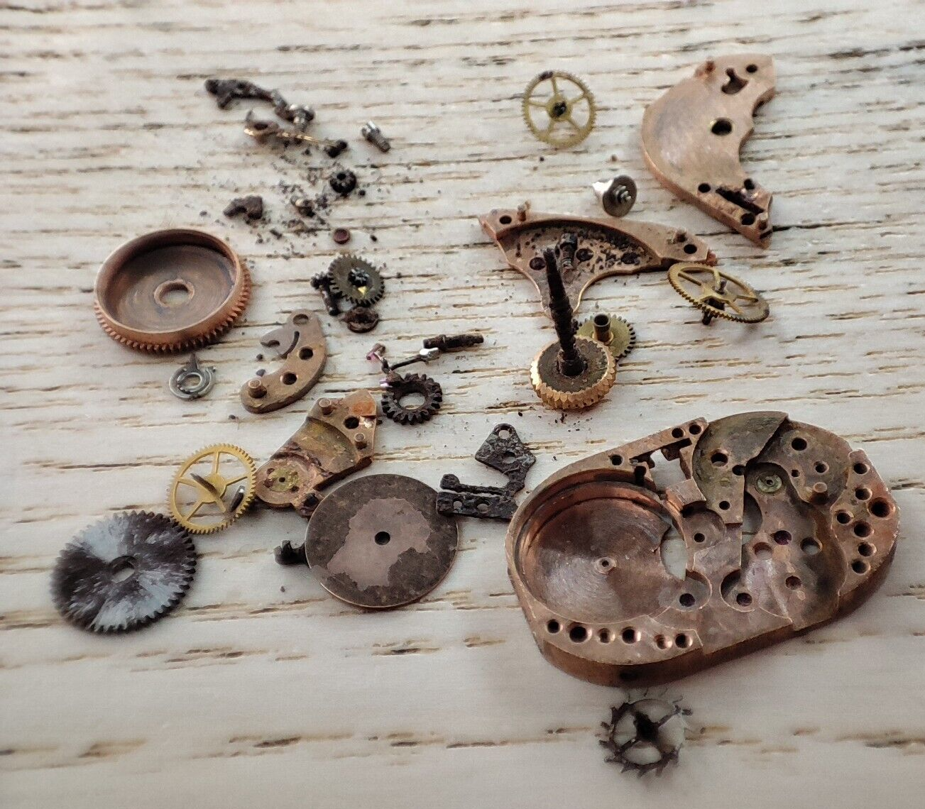 19.5mm watch movement for parts or repair