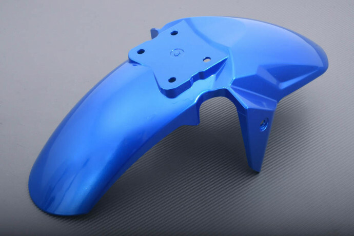 Garde-boue avant bleu Suzuki GSX 250R idéal pour vos trajets urbains