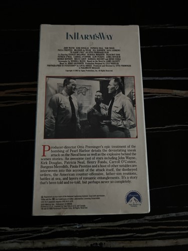 In Harm's Way (VHS, 1988, Paramount) John Wayne/Kirk Douglas/Henry Fonda! - Picture 2 of 3
