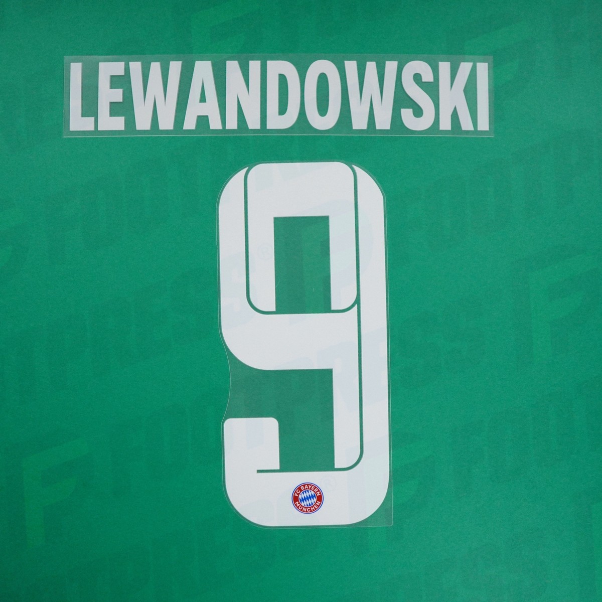 Flocage Officiel Bayern Munich, Lewandowski, 2020/2022, Home, Blanc