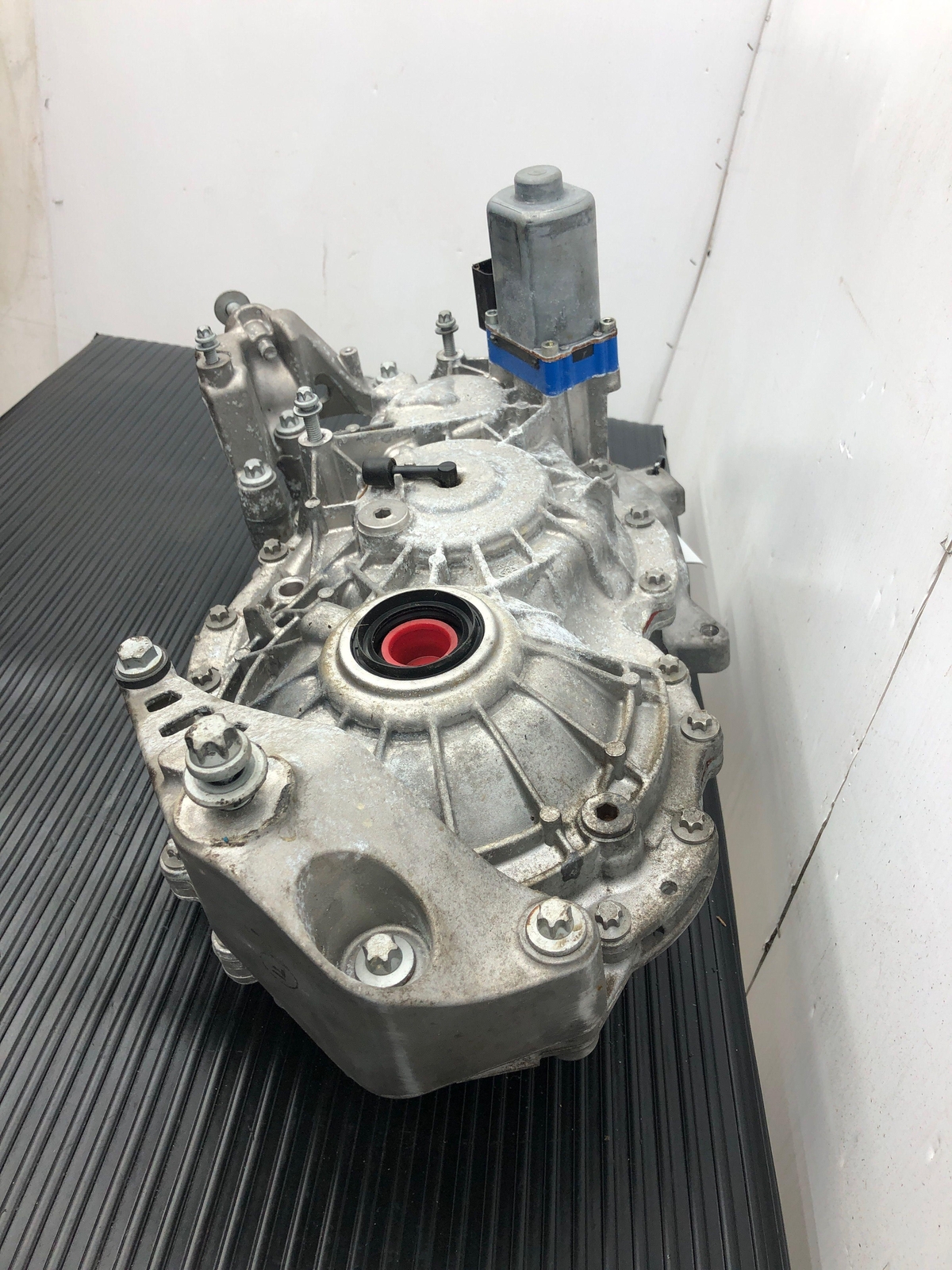 2014 - 2020 BMW I8 OEM 1.5L FRONT CARRIER DIFFERENTIAL *9K MILES* 86020910915515