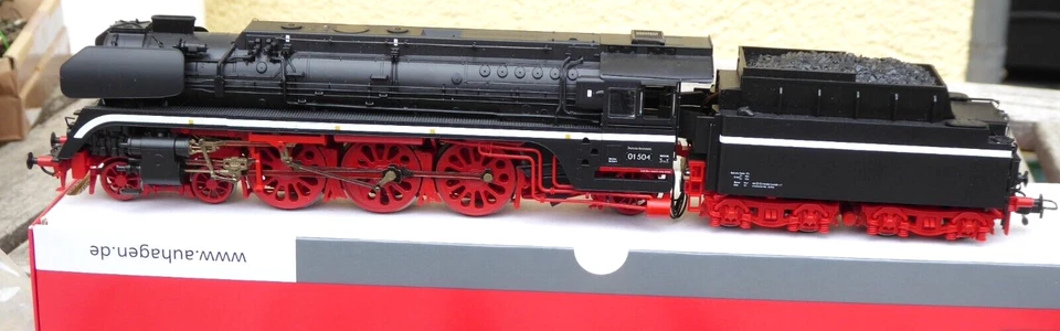 Roco 41270 H0 DCC-Sound Dampflok BR 01 504 Reko DR Epoche 3 mit Umlaufschürze - Bild 2 von 4