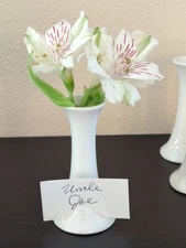Set Of 4 White Porcelain/Bone China 3½" H Bud Vases With Table Name Card Holders
