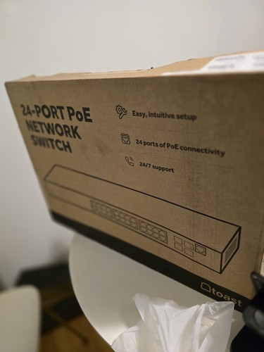 Pronto networks 24-port Gigabit Ethernet Poe Switch