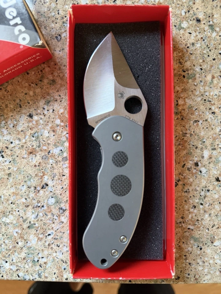 RARE Spyderco Burch Chubby Gray Titanium S30V C183TIP Discontinued - Pre-Owned - Image 3 of 4