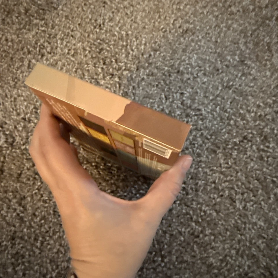 Alamar Cosmetics Destino Eyeshadow Palette 10 Pans Multiple Shades NEW - Image 3 of 4