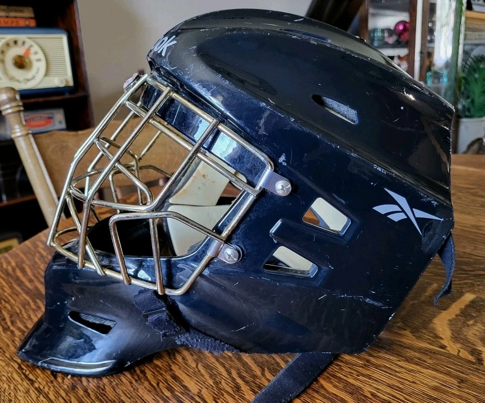 Máscara de portero Reebok 3K adulto mediana usada 2016 Foto 3 de 4