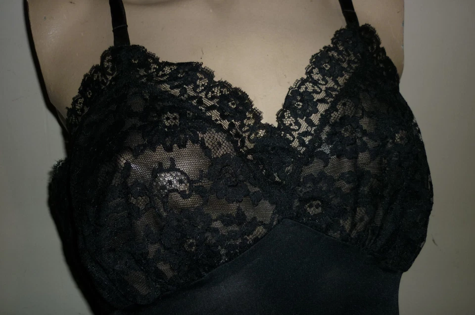 VAN RAALTE SLIP TALLA 34 ENCAJE RIBETE AJUSTABLE DE COLECCIÓN. USA NEGRO Foto 2 de 3