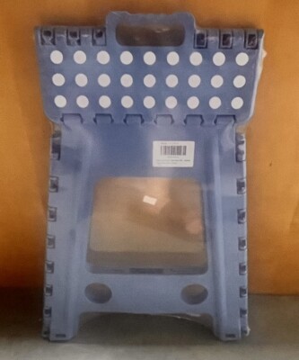 Folding Step Stool 17.52in - Blue - 300lb Capacity
