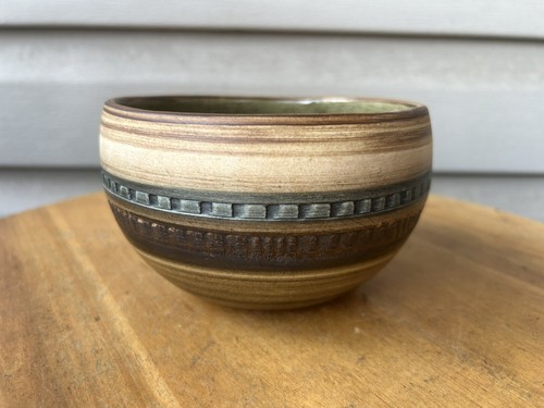 Vintage Israel Pottery Stripes Impressed Squares Art Pottery Bowl 5" Signed