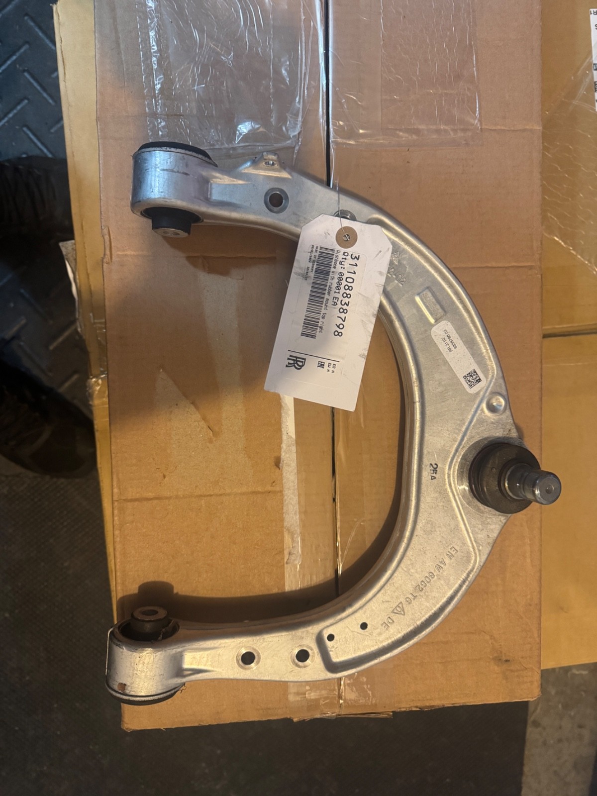 Rolls Royce Ghost, Cullinan, Phantom right upper control arm 31108838798