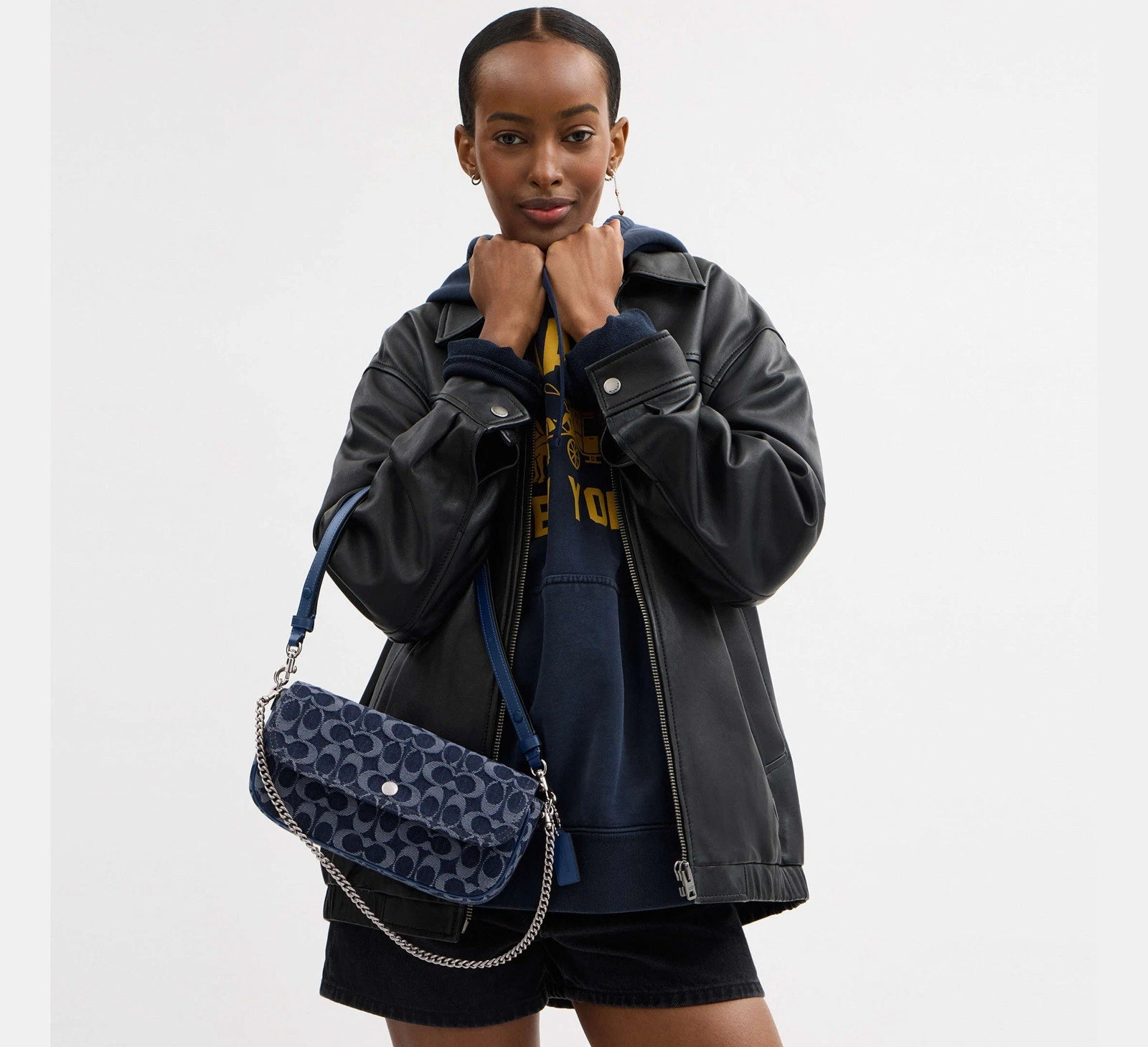 Borsa Coach Brook con patta catena in denim e pelle firmata argento blu profondo nuova con etichette