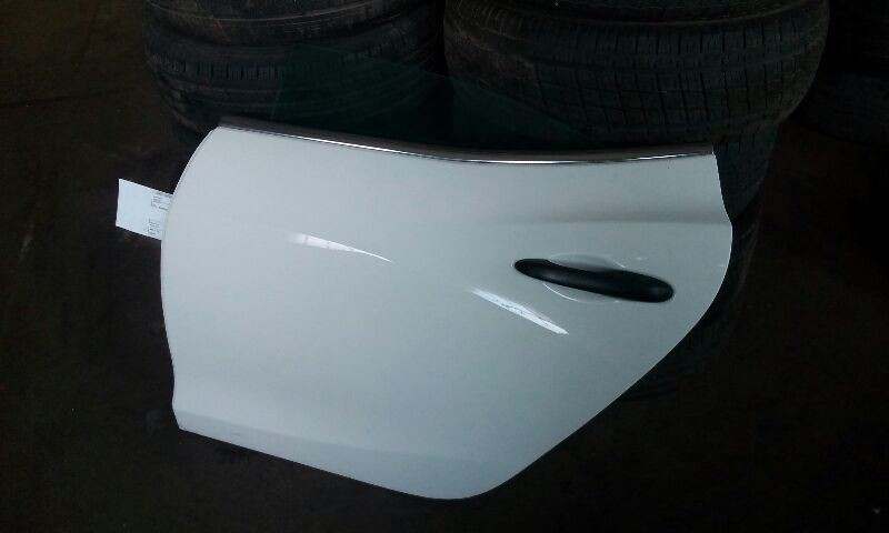2016 Maserati Ghibli 4 Door Sedan Left Driver Rear Side Door