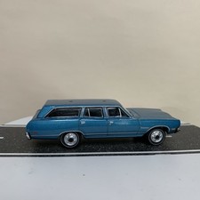 Greenlight The Great Outdoors 1969-70 Plymouth Satellite Station Wagon Blue NM