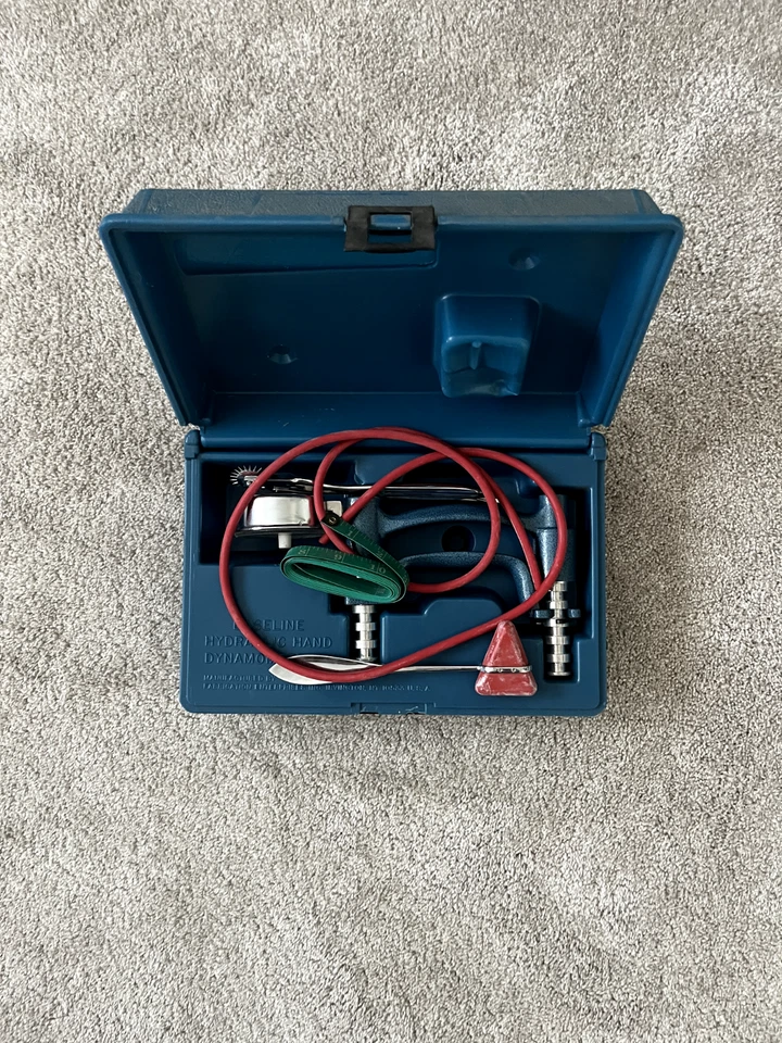 Dinamoter manual hidráulico Baseline Instruments 200 libras 12-0240 con estuche Foto 2 de 4