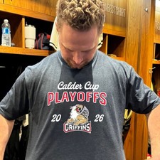 Grand Rapids Griffins Hockey T-Shirt Mens Vintage Graphic Tee Calder Cup Playoff