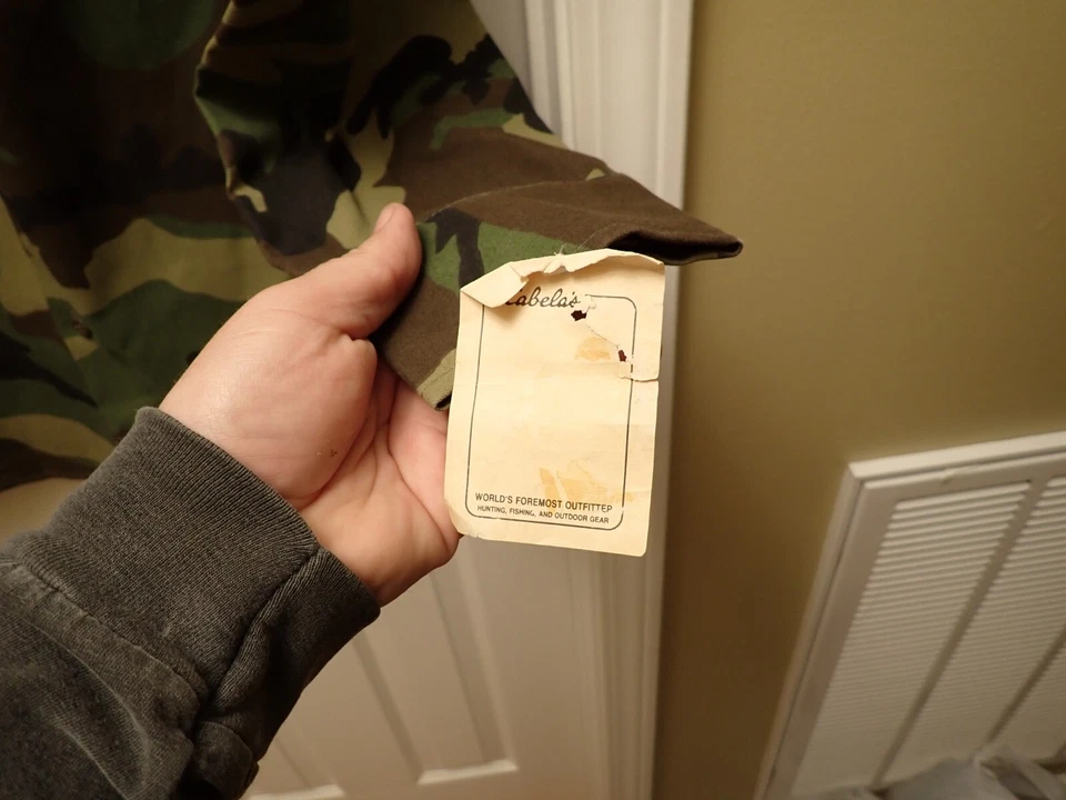 Vintage Cabela's Hunting Shirt XL Men's Woodland Camo Sanforized - Image 4 of 4