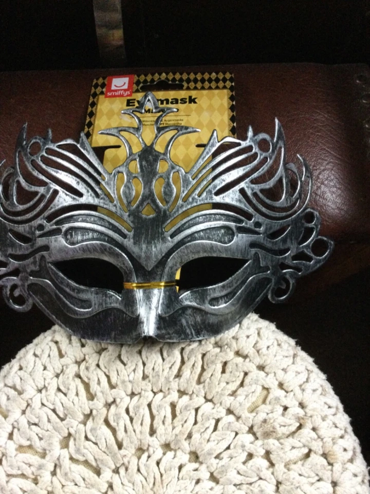  Masquerade Eye Mask Metallic Effect Unisex X 2  - Image 2 of 4