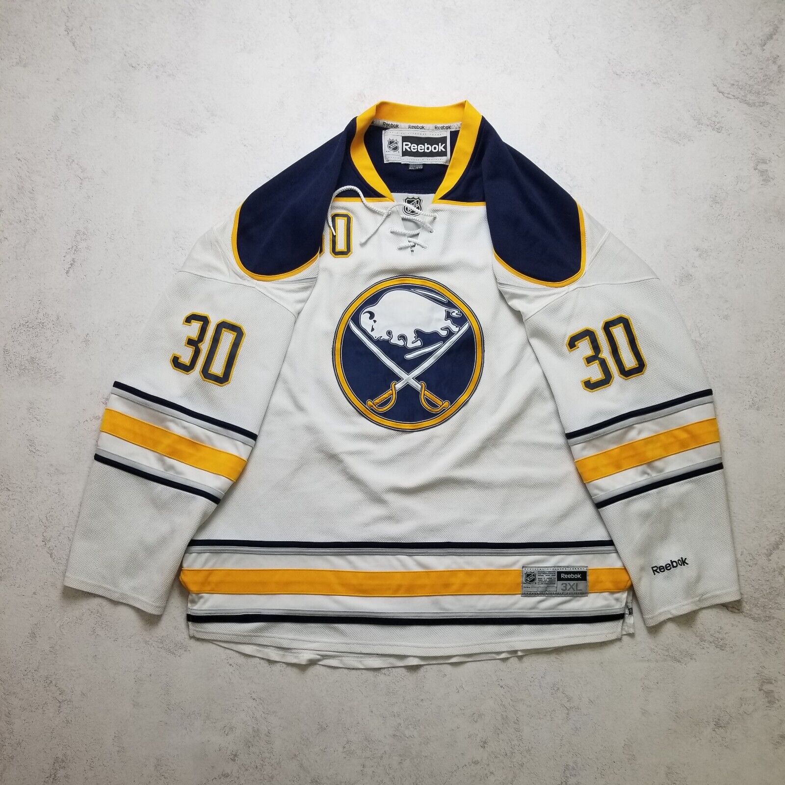 Picture 2 of 24