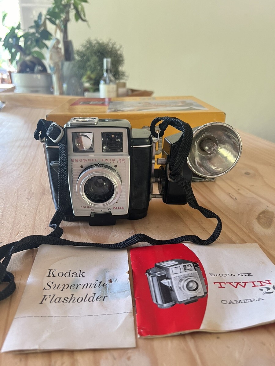 レア Kodak Brownie Twin 20 Camera コダックフィルムカメラ ストラップ付