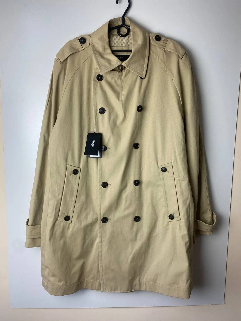 Hugo Boss luxury raincoat size 46