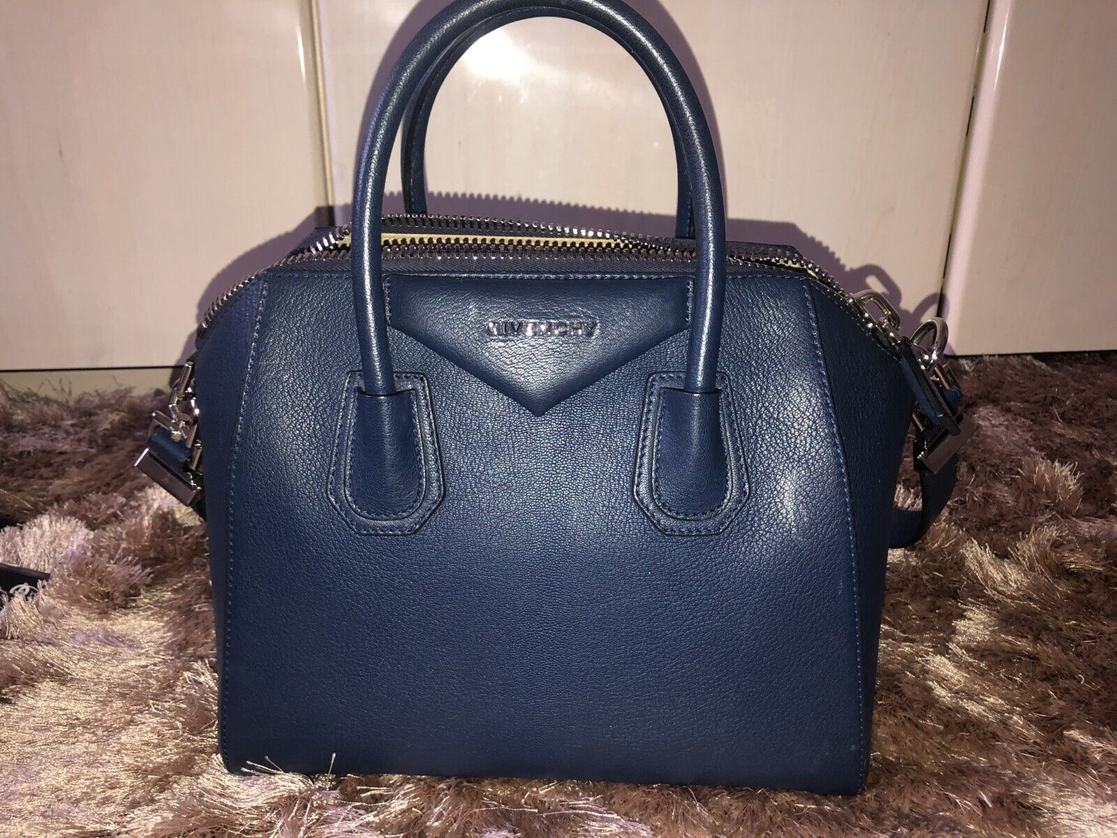 Givenchy Small Antigona Goatskin Sugar Leather Blue Bag | eBay Givenchy Small Antigona Goatskin Sugar Leather Blue Bag | eBay