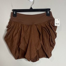 Free People Movement Find Your Flow Shorts in Argan Oil Size Small NWT